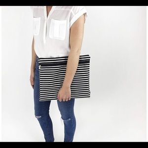 Logan & Lenora black and white portfolio pouch